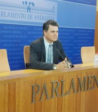 PP-A: Díaz debe explicar el aumento de gasto por pasar a 13 consejerías