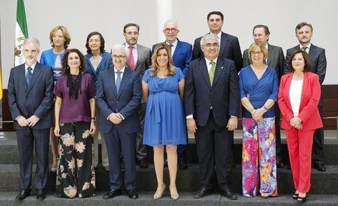 Foto de familia del nuevo Gobierno andaluz