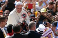 El Papa: "La reducción de CO2 requiere honestidad, valentía y responsabilidad"