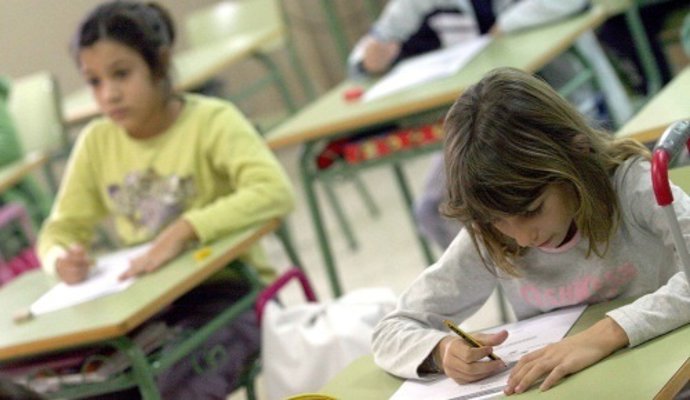 Escolares en el aula