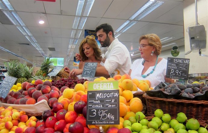 Mila, Pablo y Tati, concursantes de Masterchef, en Valencia
