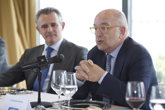 Almunia en el almuerzo con la Fundación Conexus Madrid-C.Valenciana.