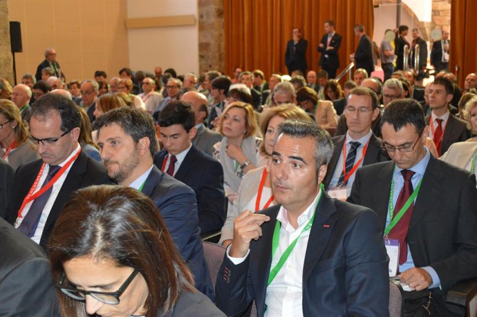 Unas 600 pesonas participan en la Trobada Empresarial al Pirineu