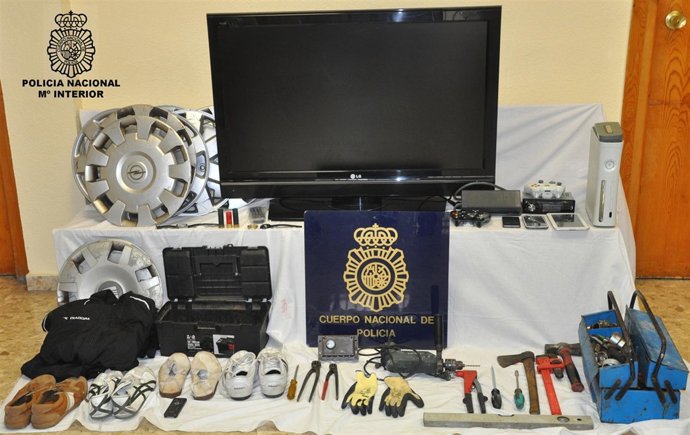 RTDO. NOTA DE PRENSA S/ DETENIDOS EN PUERTOLLANO ROBO CON FUERZA EN VIVIENDAS