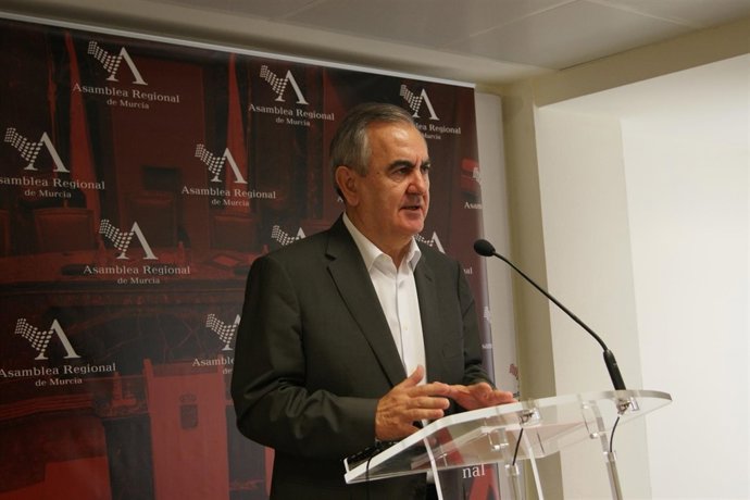 Tovar en la sala de prensa de la Asamblea