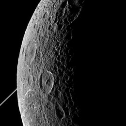 La luna Dione