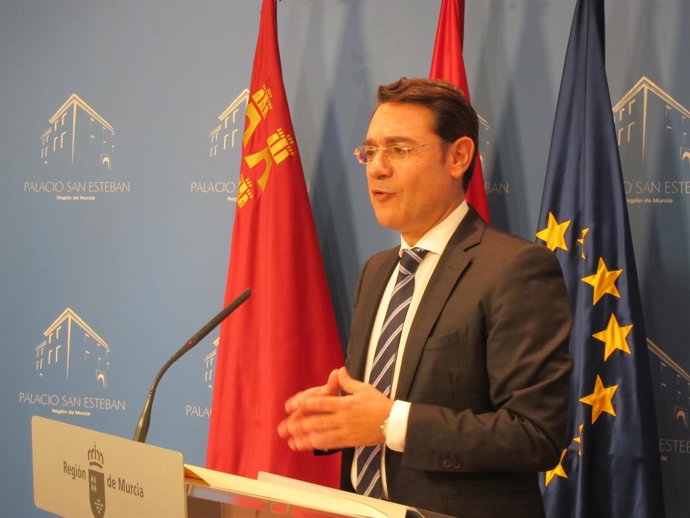 El portavoz del Gobierno regional, José Gabriel Ruiz