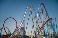 UGT reparte octavillas a los visitantes en PortAventura sobre la huelga del 4 de julio