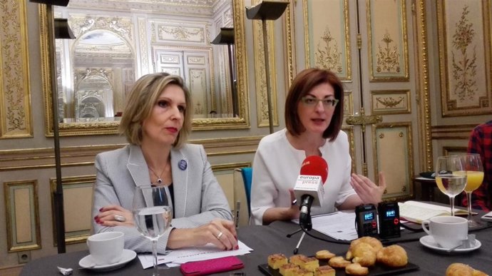 Las eurodiputadas de UPyD Beatriz Becerra y Maite Pagazaurtundua