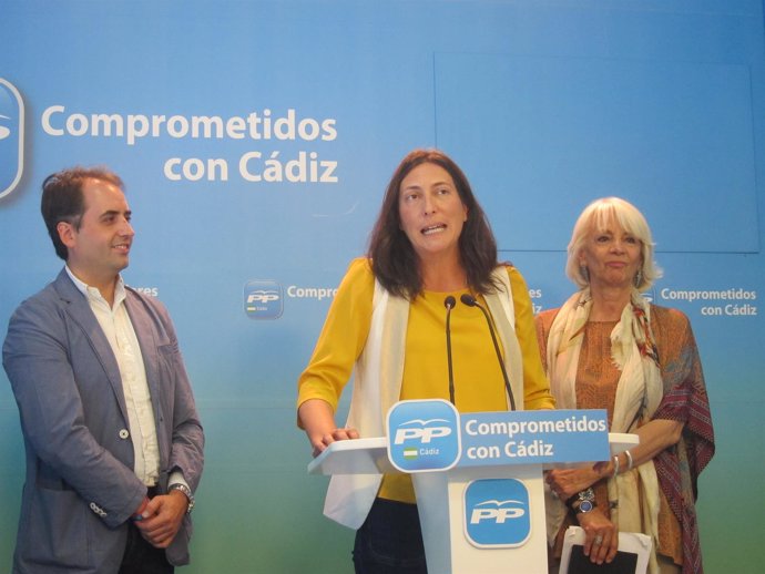 Dolores López, en rueda de prensa