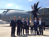 Junta refuerza el posicionamiento del sector aeronáutico