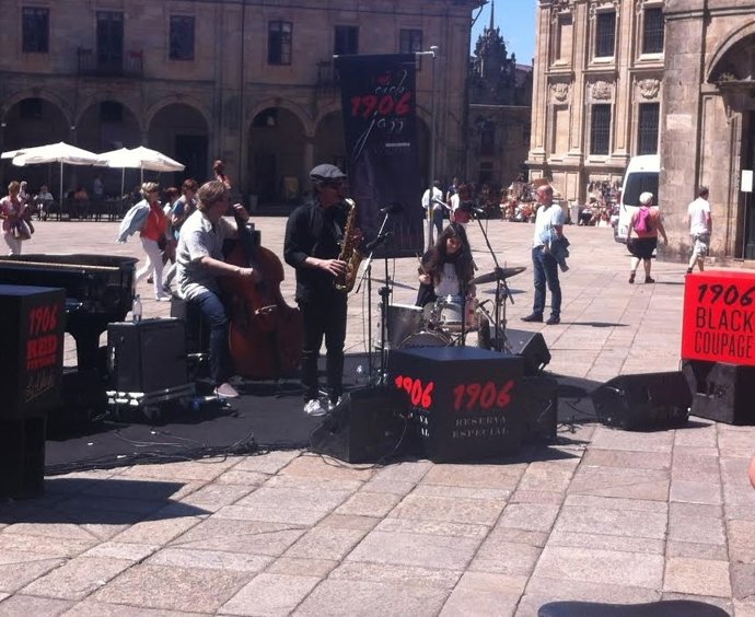 Clausura del VIII Ciclo 1906 Jazz en la Praza da Quintana
