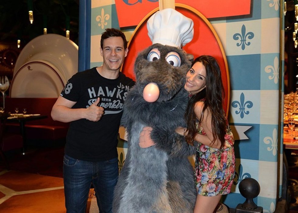 Christian Gálvez y Almudena Cid celebran sus cuatro años de matrimonio en París