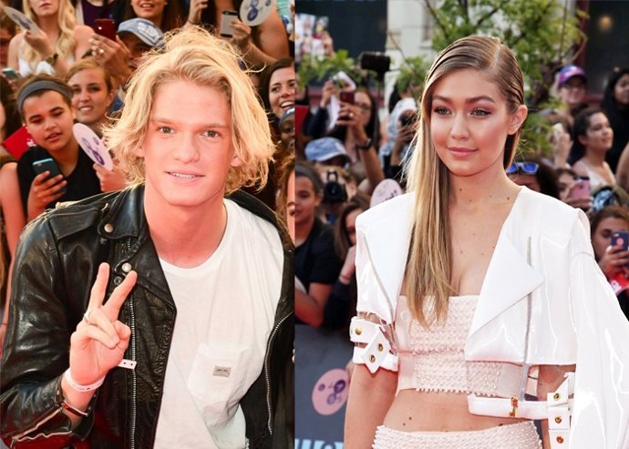 Gigi Haid y Cody Simpson