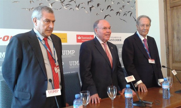 Villar Mir en la UIMP