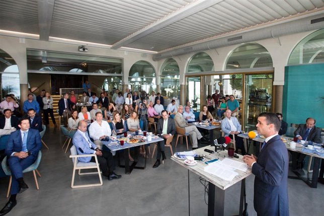 Desayuno informativo José Bernal PSOE ayto Marbella