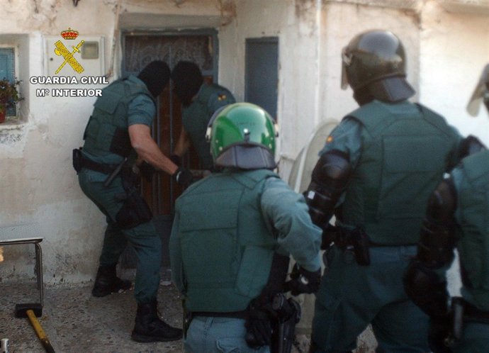 Imagen de la intervención de la Guardia Civil