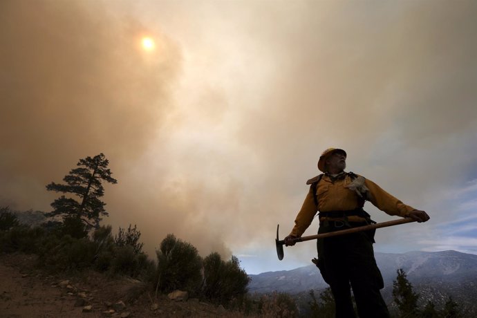 Incendio Forestal arrasa 7.000 hectáreas al sur de California