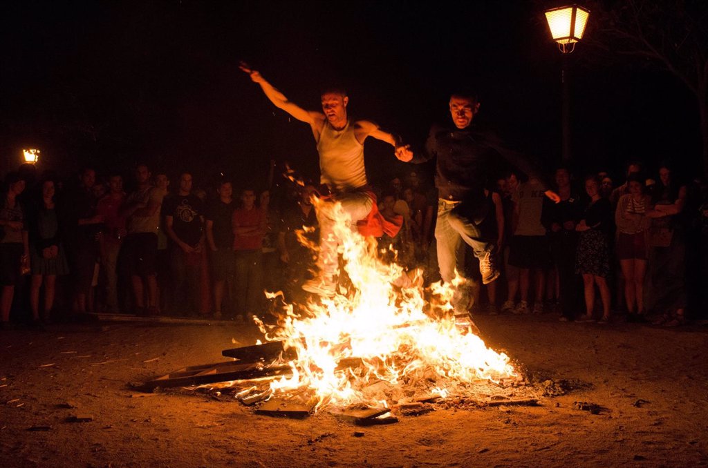 Rituales De Suerte Amor Y Purificación Para La Noche De San Juan 5410