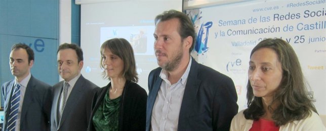 Puente con algunos ponentes de las jornadas