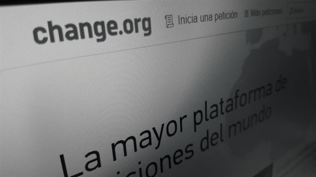 A los españoles nos encanta firmar peticiones en Change.org