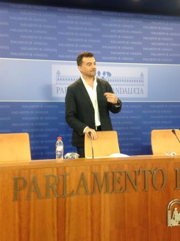 Maíllo en rueda de prensa