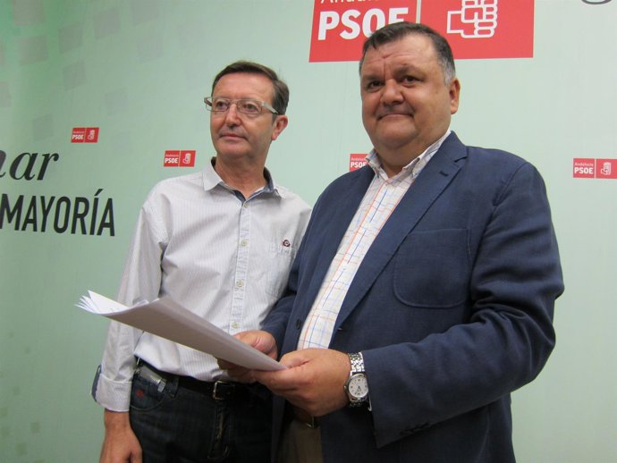 Manuel Aguilar y Francisco Zurera en la sede del PSOE de Córdoba