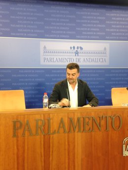 Maíllo en rueda de prensa