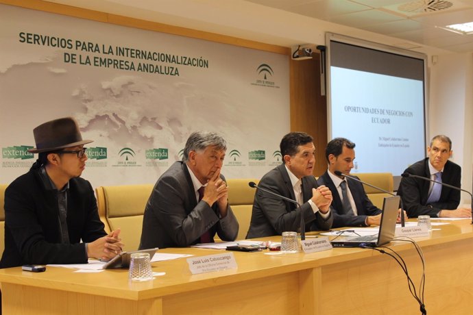 Presentación de la antena de negocio de Extenda en Ecuador