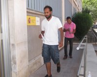 La familia del menor muerto en Villafranca estudia denunciar al parque acuático y al IES