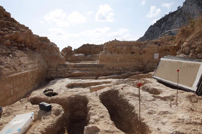 Vista de las tareas de excavación de la Pobla d'Ifach