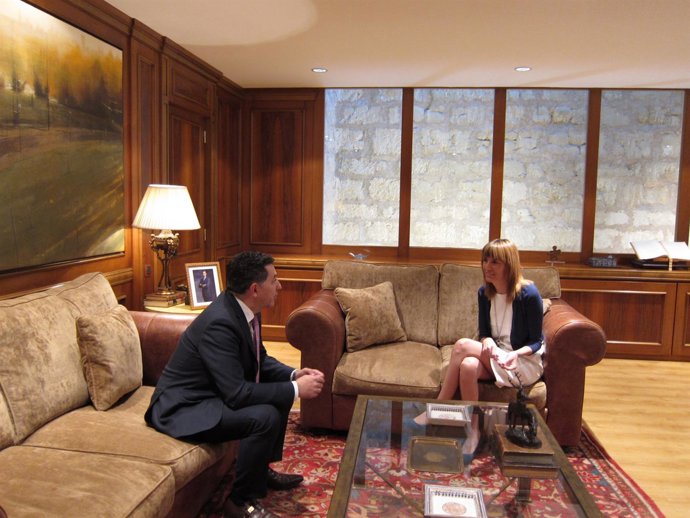 Cuevas se reúne con González para proponer candidato al Gobierno