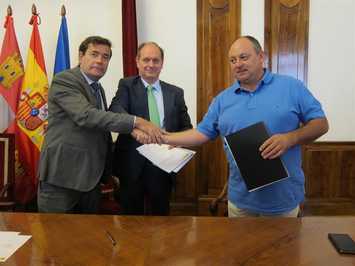 Representantes de Seiasa, Magrama y Comunidad de Regantes del Canal de Zorita.