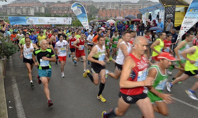 Salida de la V Carrera Popular Nocturna