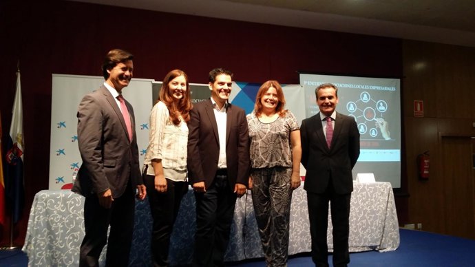 Encuentro de asociaciones locales en Espartinas