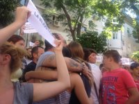 Desahuciada una familia con un bebé de diez días de una VPO de alquiler