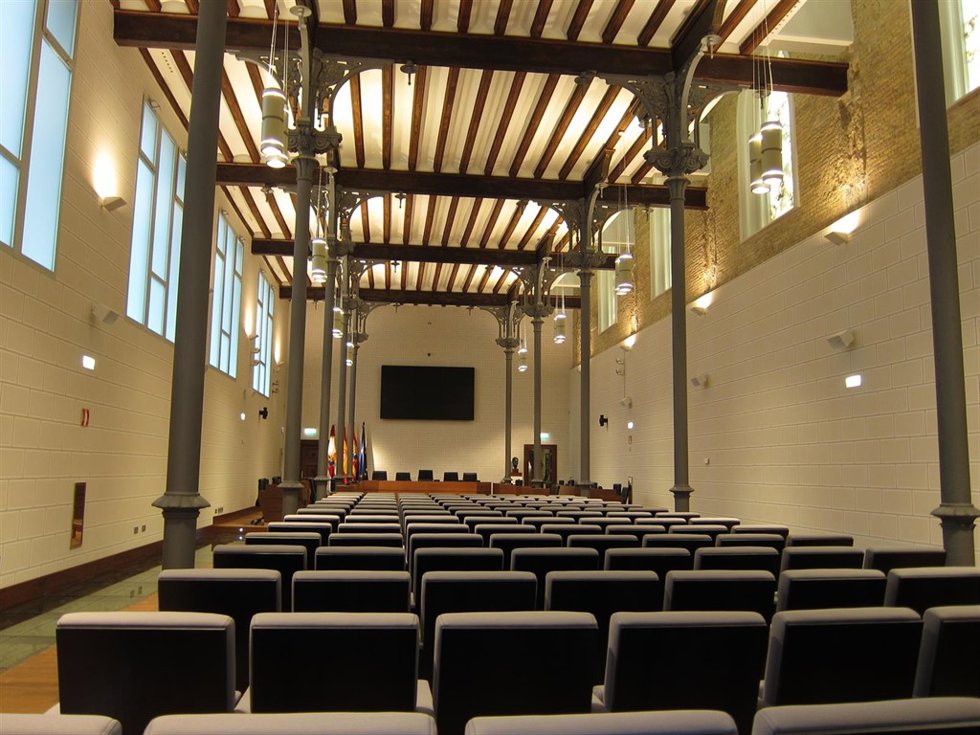 Salón De Plenos De La Diputación De Zaragoza