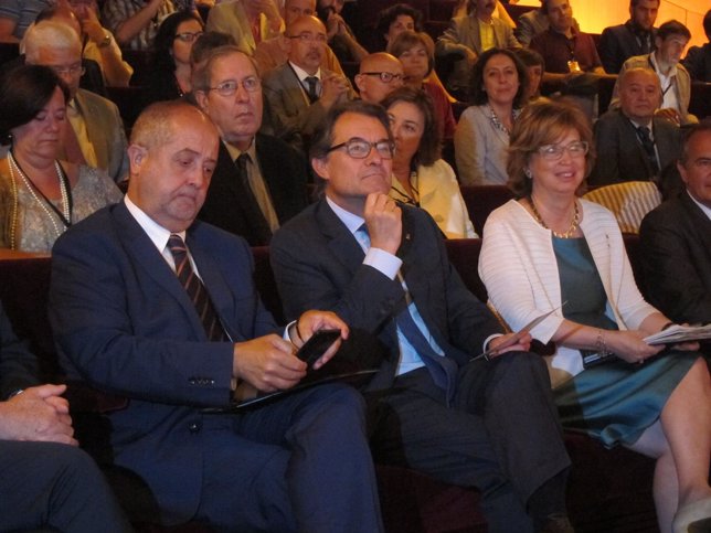 El conseller Felip Puig, el pte. Artur Mas y la consellera Irene Rigau