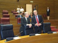 Fabra (PP)  pide a Puig alejarse de "tentaciones del populismo"