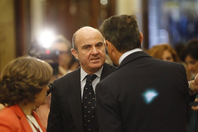 Luis de Guindos en el Congreso