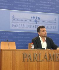 Maíllo dice que el auto contra Chaves y Griñán es "demoledor" contra una forma de gobernar "basada en el clientelismo"