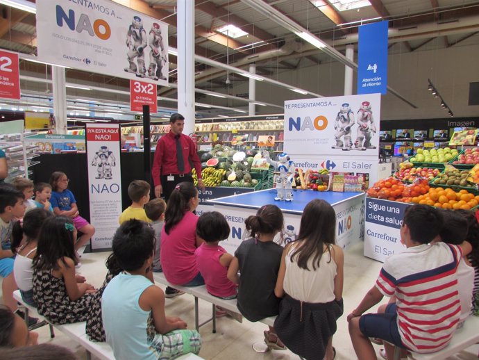 Carrefour estrena su programa de educación infantil impartido por un robot
