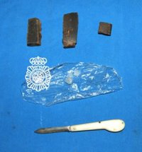 Detenido en Salamanca por vender droga y amenazar con una navaja a los jóvenes que no le compraban