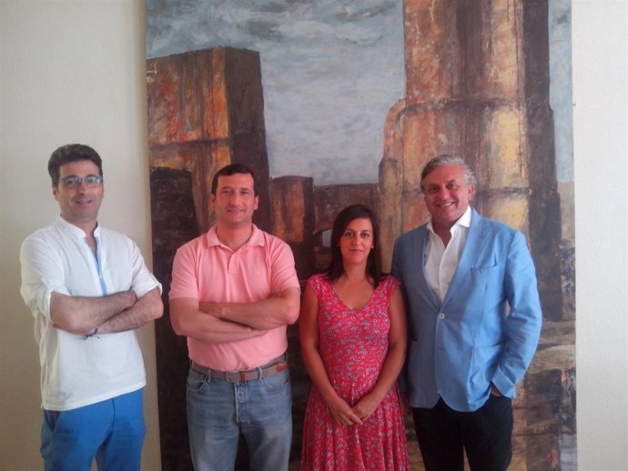 Acuerdo entre el Festival de Cine Iberoamericano de Huelva y Ayto Rociana. 