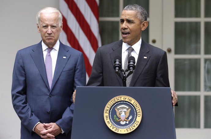 El presidente de EEUU, Barack Obama, con el vicepresidente Joe Biden