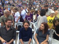 Pablo Iglesias enarbola “el eje del 'Sí se puede” frente a Artur Mas el 27S