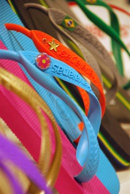 Crea tus propias Havaianas para este verano.