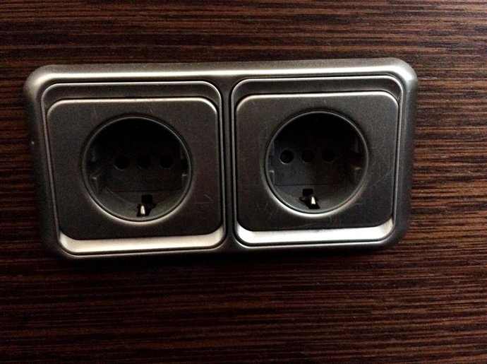 Enchufe, enchufes, electricidad, red eléctrica