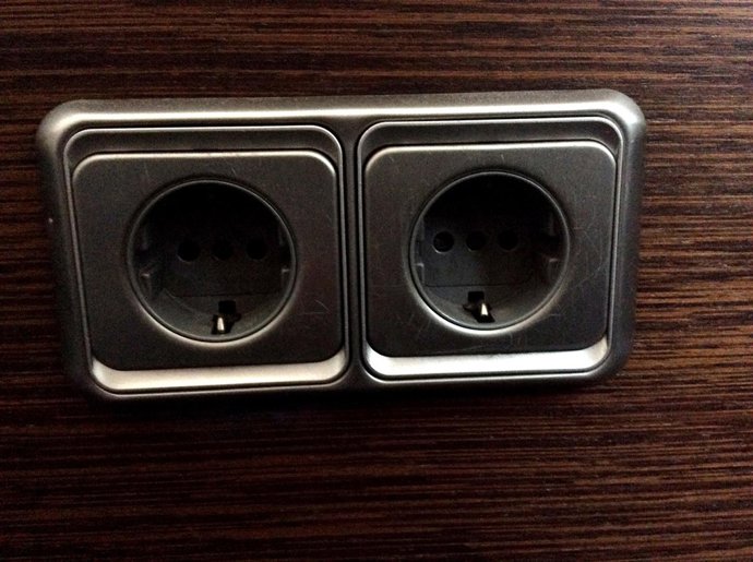 Enchufe, enchufes, electricidad, red eléctrica