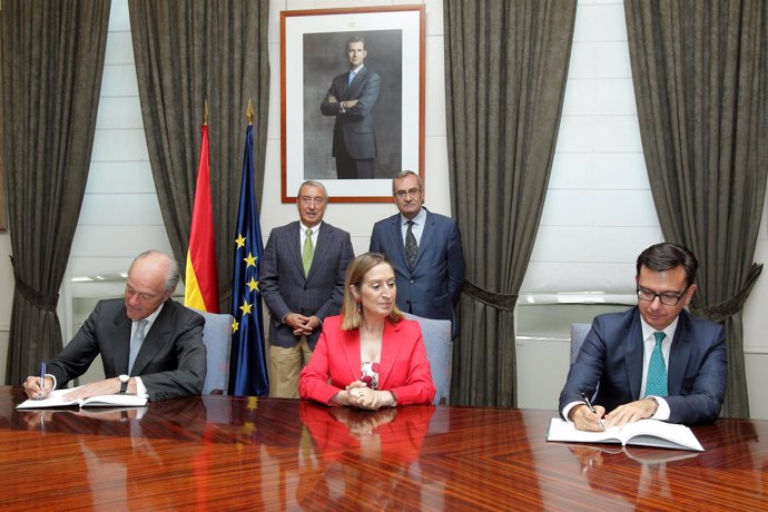 Adif y Puertos del Estado firman préstamos con el BEI